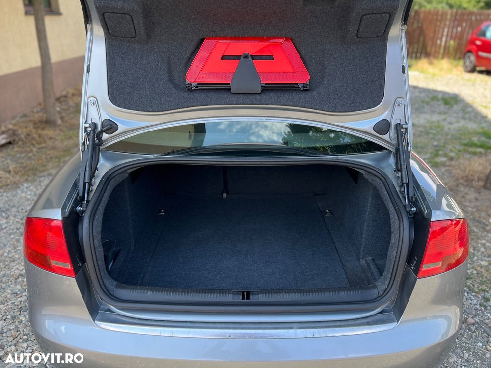 Audi A4 1.8 T Aut - 12