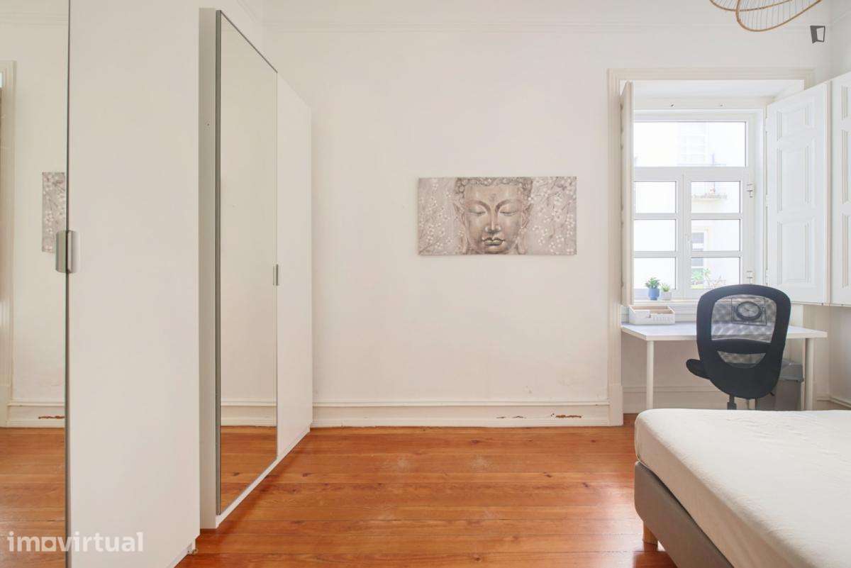 Quarto - localizado em Alcântara Lisbon - Grande imagem: 2/27