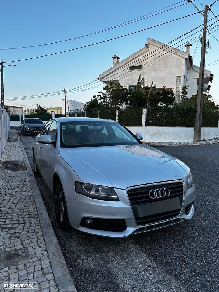 Audi A4 2.0 TDI Advance Multitronic - 4