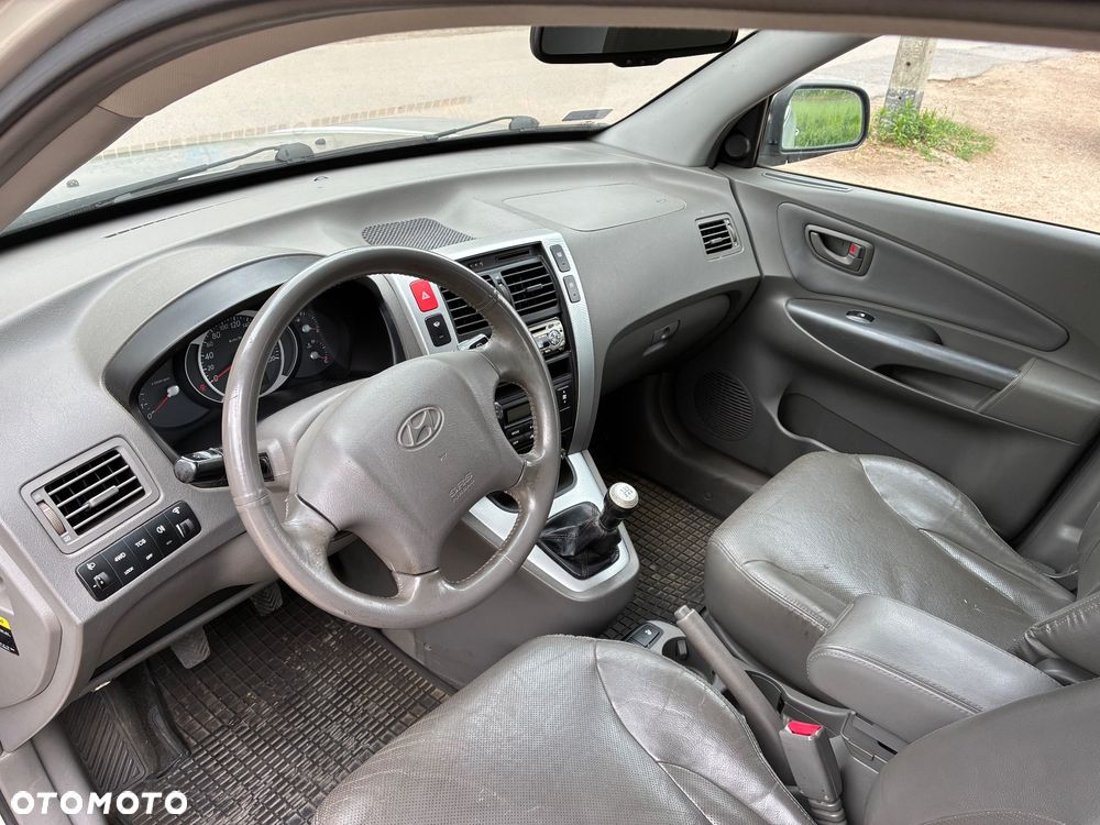 Hyundai Tucson 2.0 CRDi Active - 9