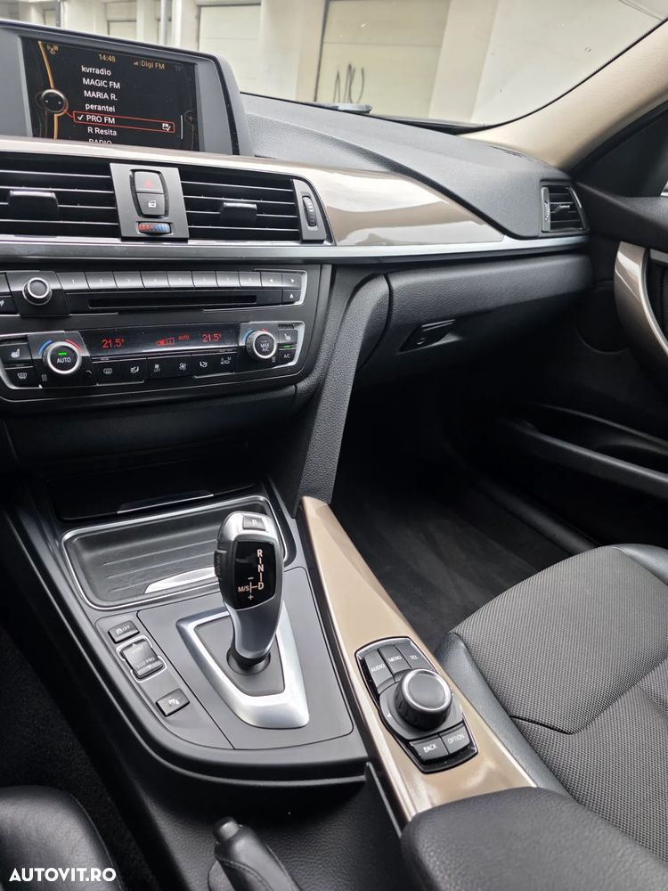 BMW Seria 3 320d Aut. Modern Line - 26