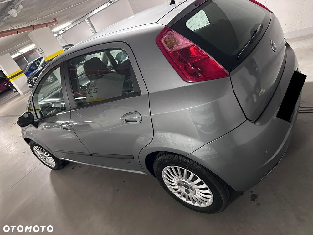 Fiat Punto 1.4 16V Emotion - 13