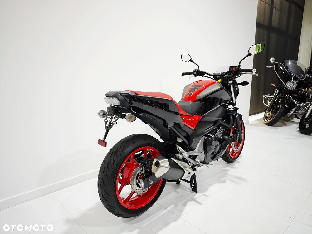 Honda NC - 10