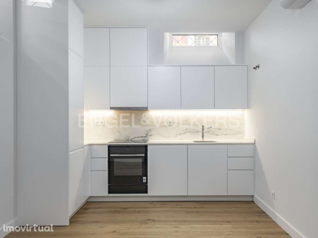 Duplex T2 com Remodelação Premium em Campo de Ourique - Grande imagem: 2/24