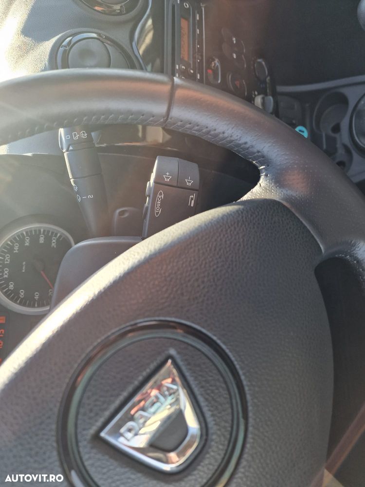 Dacia Duster dCi 110 FAP 4x4 Laureate - 17