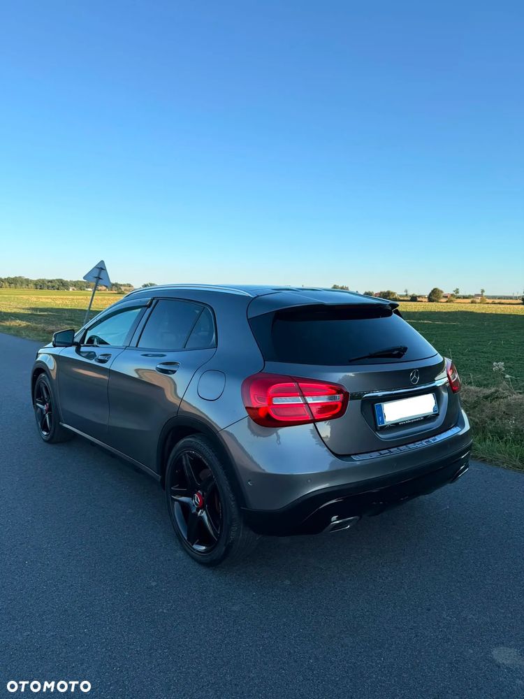 Mercedes-Benz GLA 200 CDI 7G-DCT Edition 1 - 4