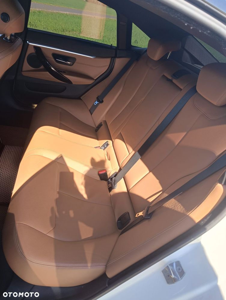BMW Seria 4 428i xDrive Sport-Aut Luxury Line - 28