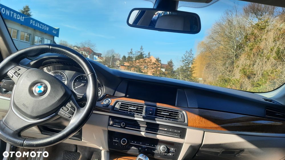 BMW Seria 5 535i - 8