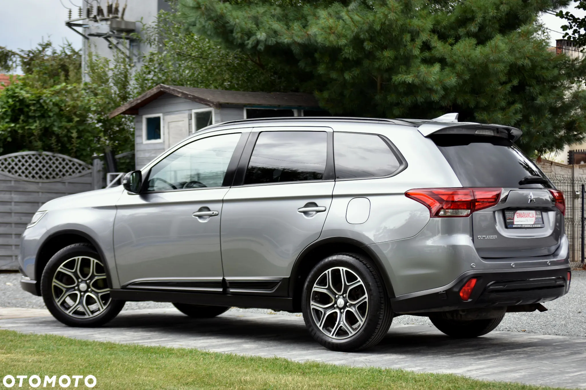 Mitsubishi Outlander 2.0 4WD CVT Diamant Edition+ - 14