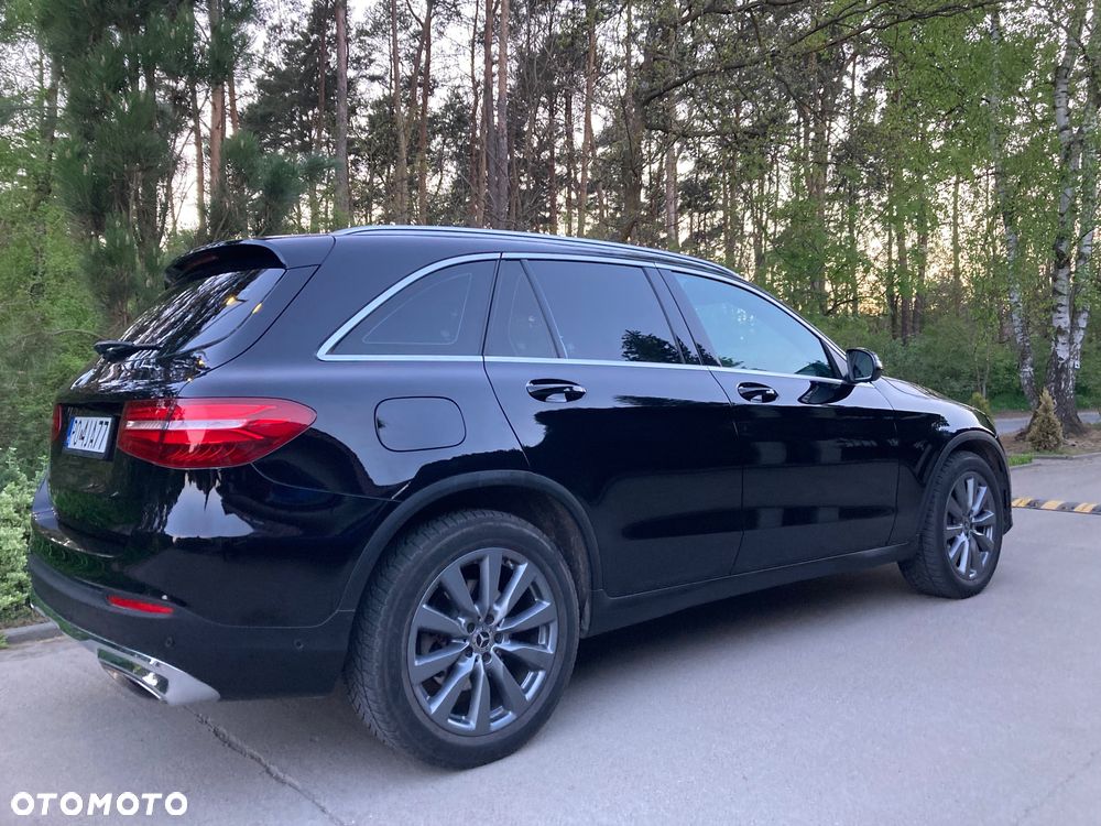 Mercedes-Benz GLC - 23