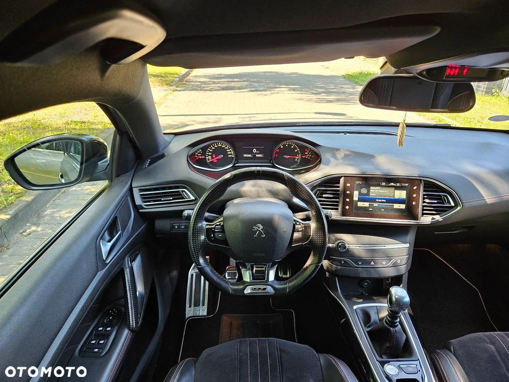 Peugeot 308 1.6 e-THP GT S&S - 37