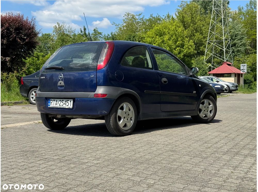 Opel Corsa 1.2 16V Cosmo - 3