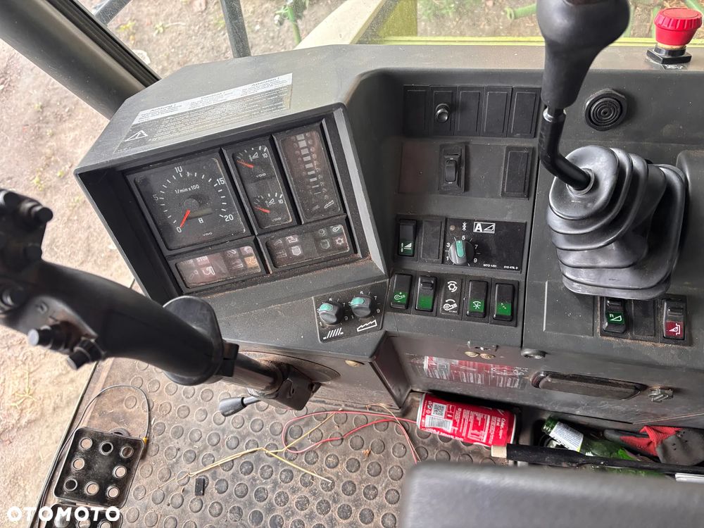 Claas Medion 310 932 - 12