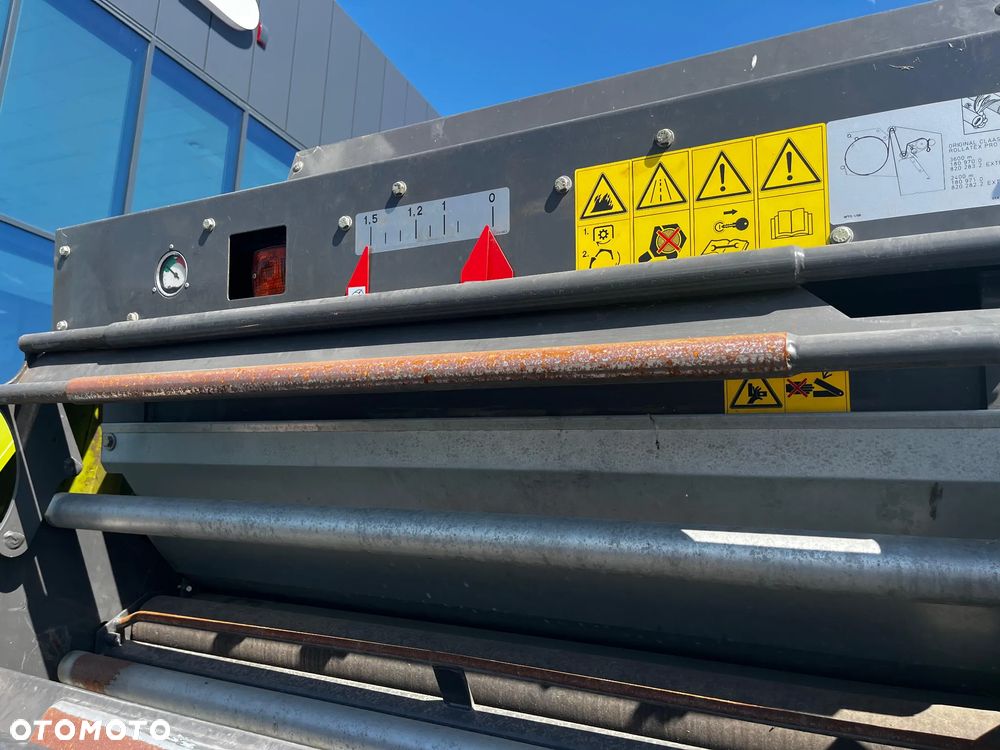 Claas VARIANT 350 - 19