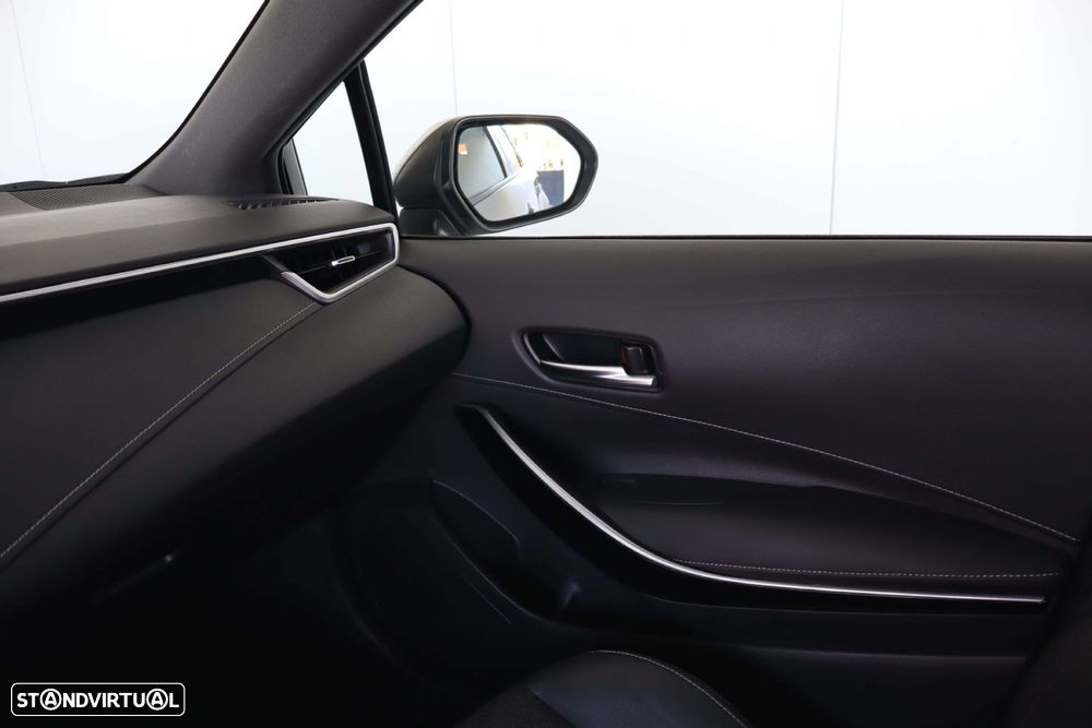 Toyota Corolla Touring Sports 1.8 Hybrid Comfort+P.Sport - 37