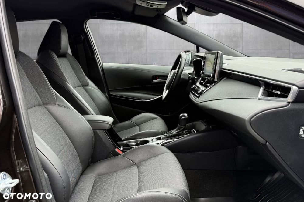 Toyota Corolla 1.8 Comfort - 12