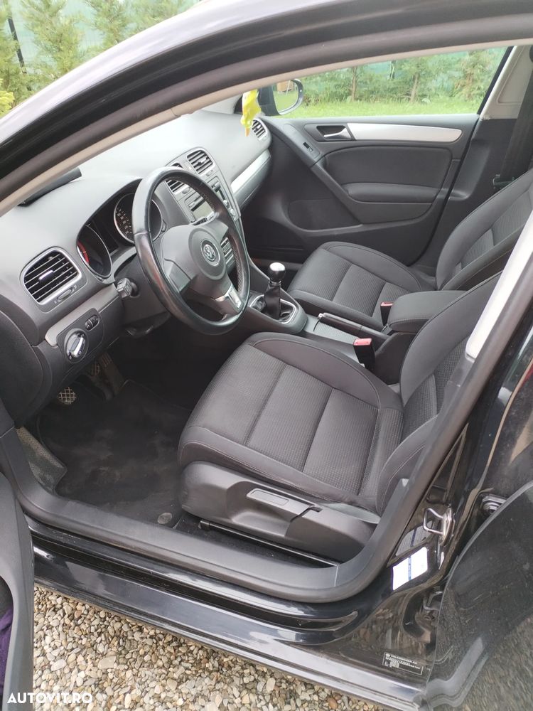 Volkswagen Golf - 28