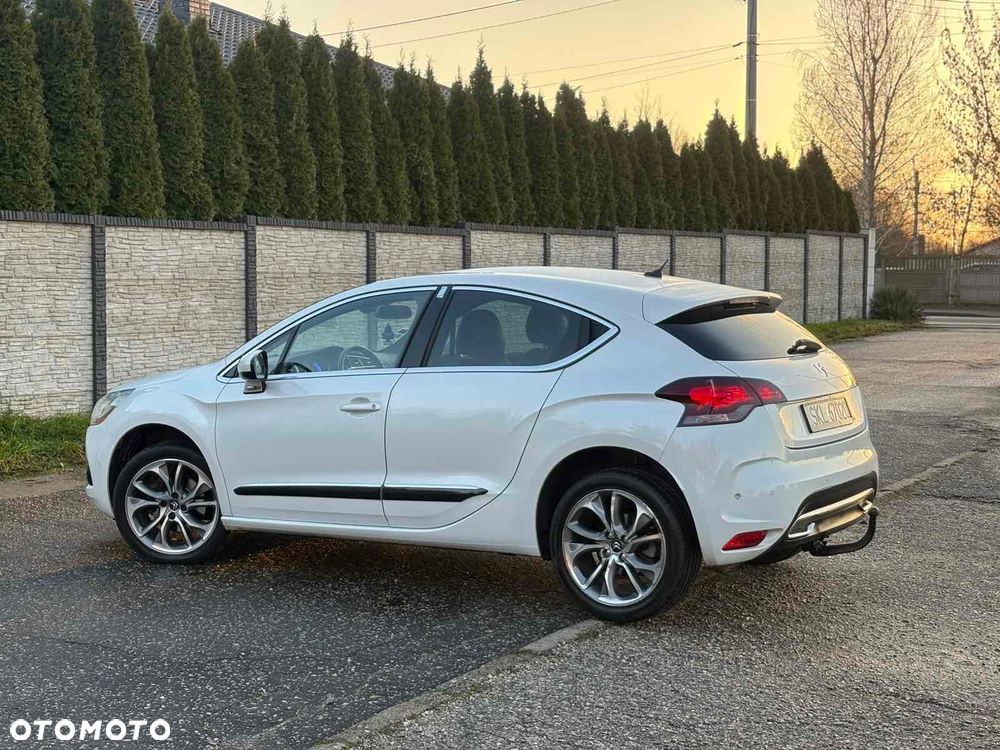 Citroën DS4 HDi 165 SportChic - 3