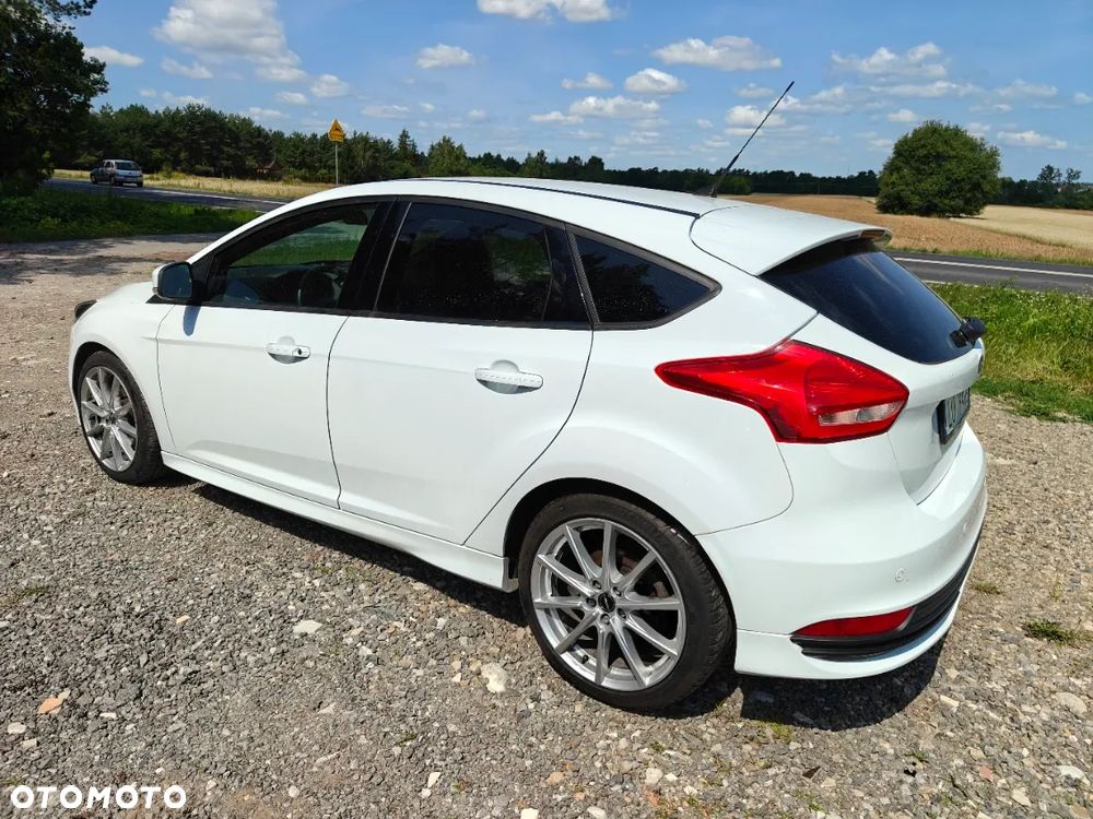 Ford Focus 2.0 EcoBoost ST mit Leder-Sport-Paket - 7