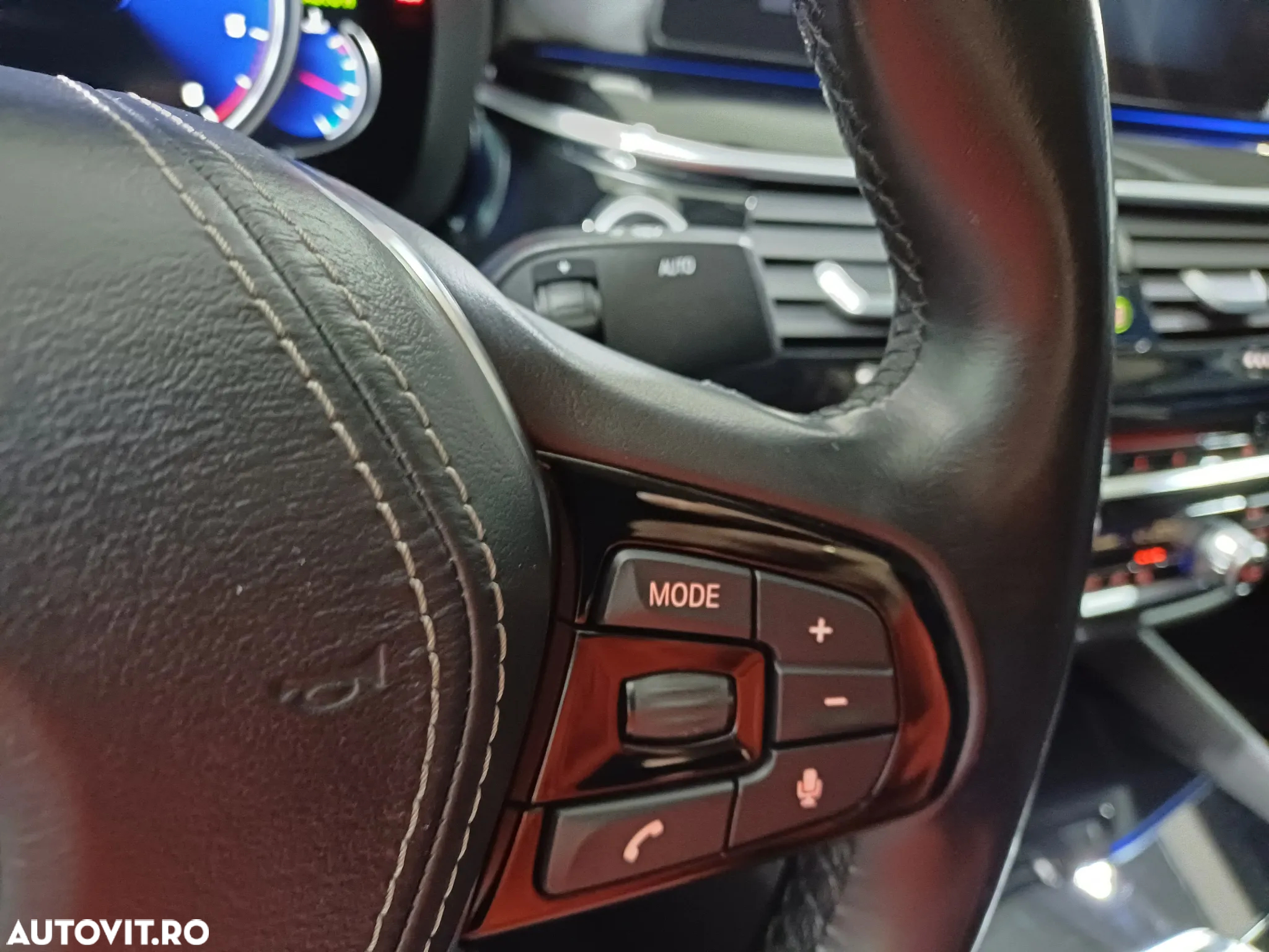 BMW Seria 5 520d xDrive AT - 14