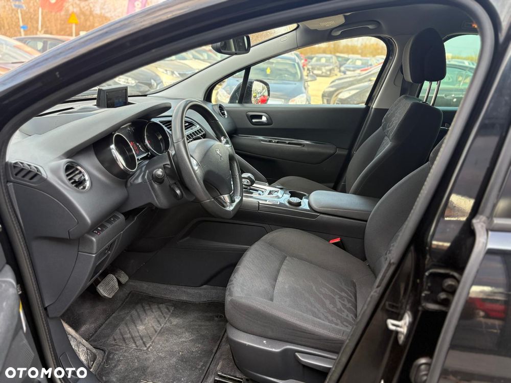 Peugeot 3008 Hybrid4 - 10