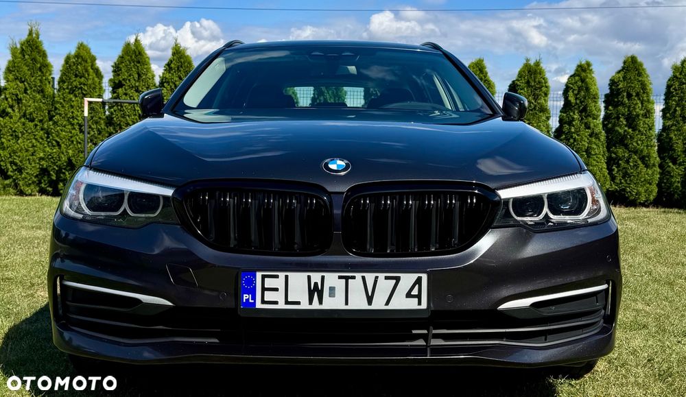 BMW Seria 5 520d Sport Line - 1