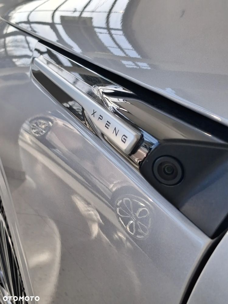 XPeng G9 94.6 kWh AWD Performance - 13
