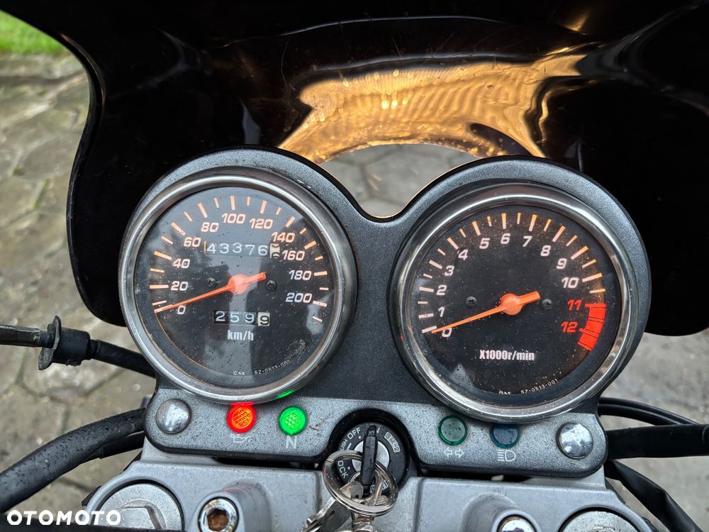 Suzuki GS - 9