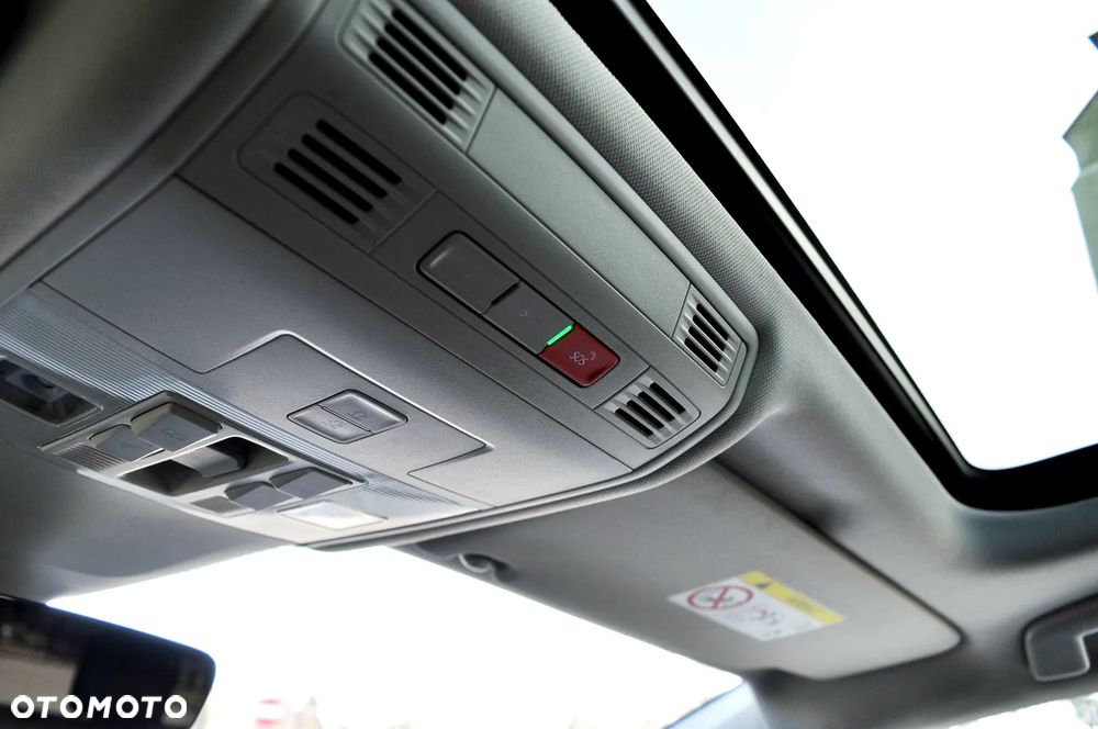 Volkswagen Touran 2.0 TDI SCR DSG Highline - 39