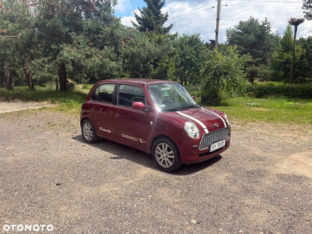 Daihatsu Trevis - 3