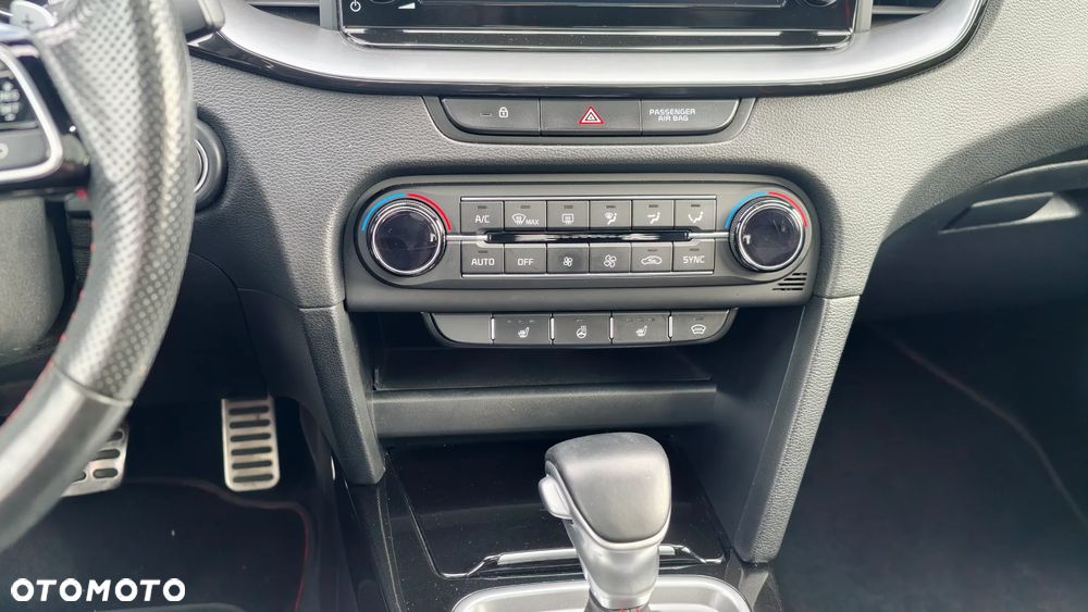 Kia ProCeed 1.6 T-GDI GT DCT - 12