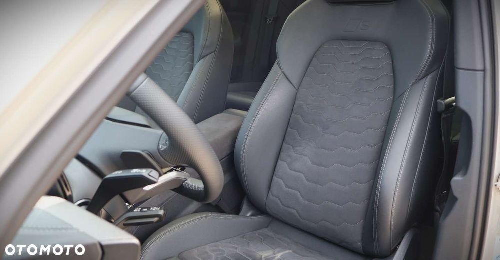 Audi A6 Sportback e-tron - 14