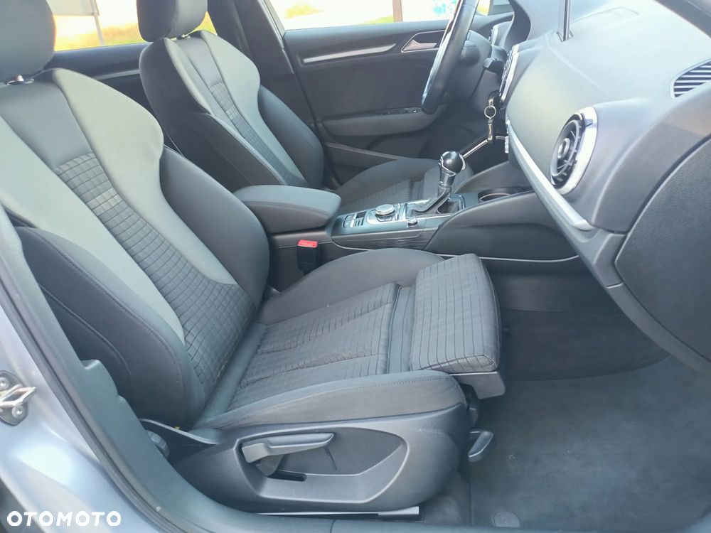 Audi A3 Sportback - 17