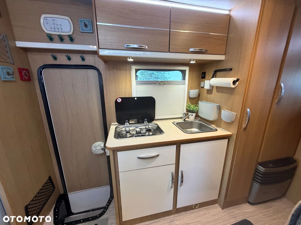 Hobby Kamper,camper I właściciel garażowany 6-osób - 16