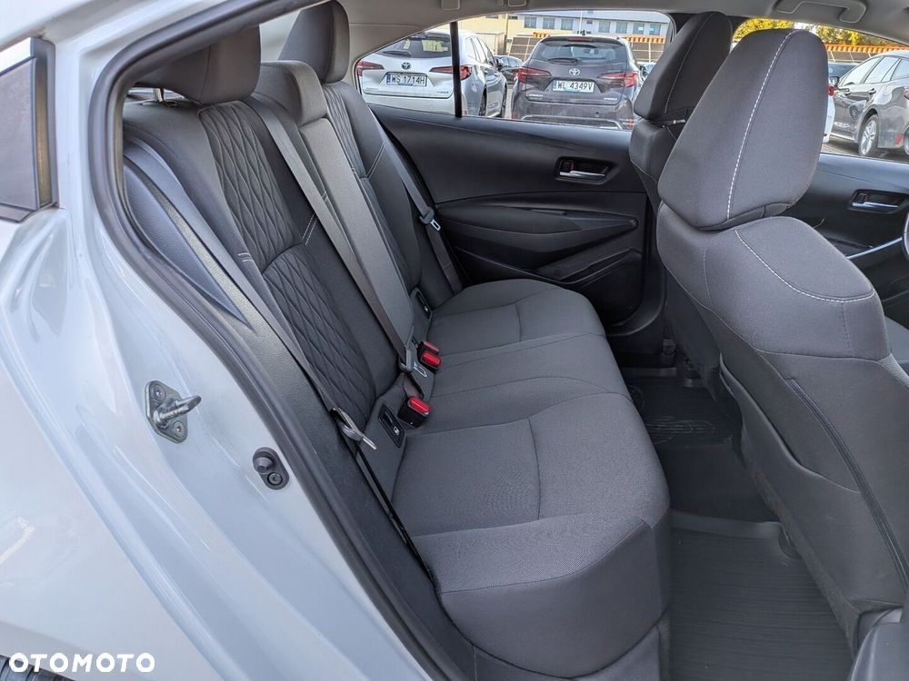 Toyota Corolla - 27