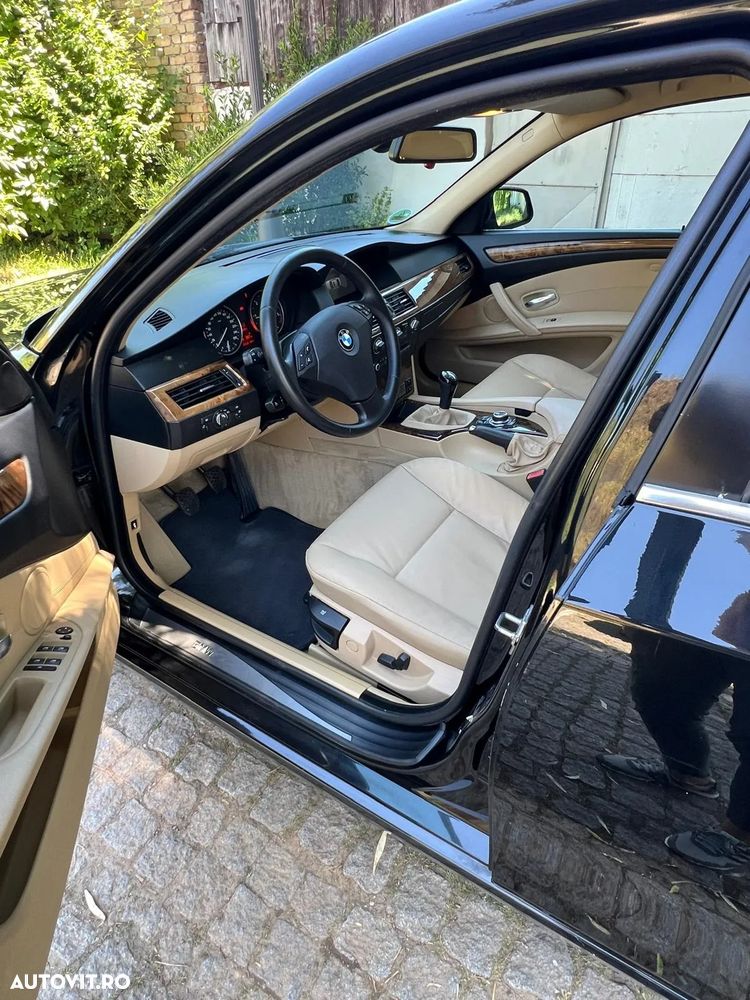 BMW Seria 5 520d Edition Lifestyle - 13