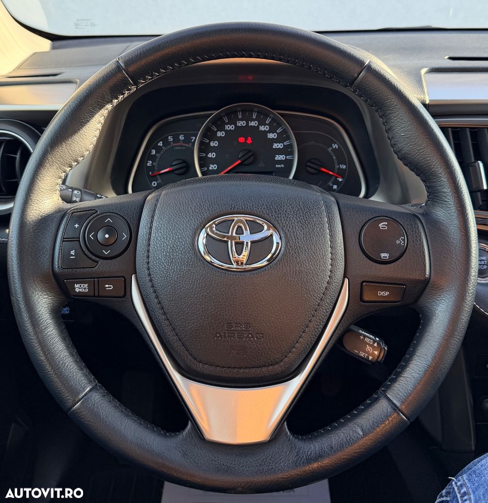 Toyota RAV4 2.0 D-4D 4x4 Edition - 31
