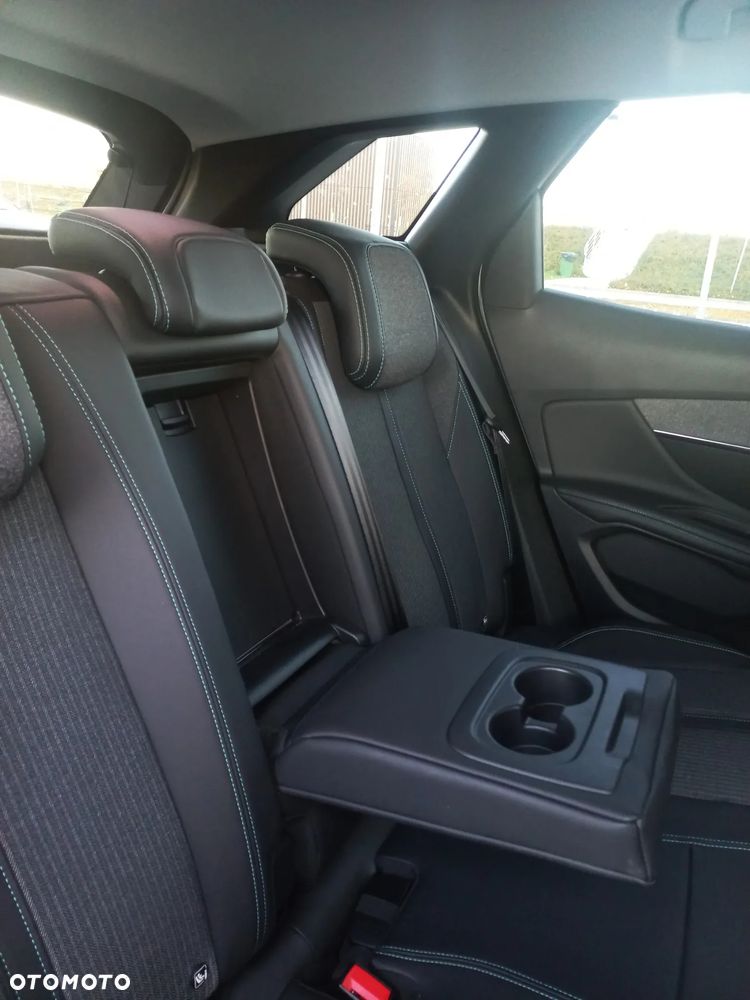 Peugeot 3008 - 25