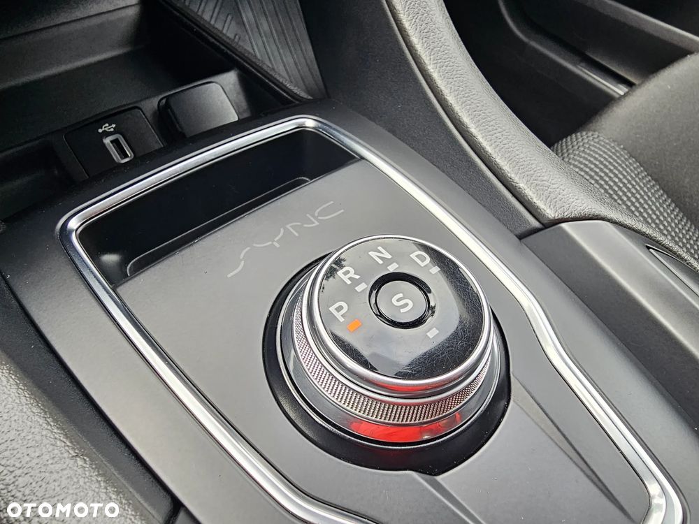 Ford Mondeo 2.0 TDCi Titanium PowerShift - 27