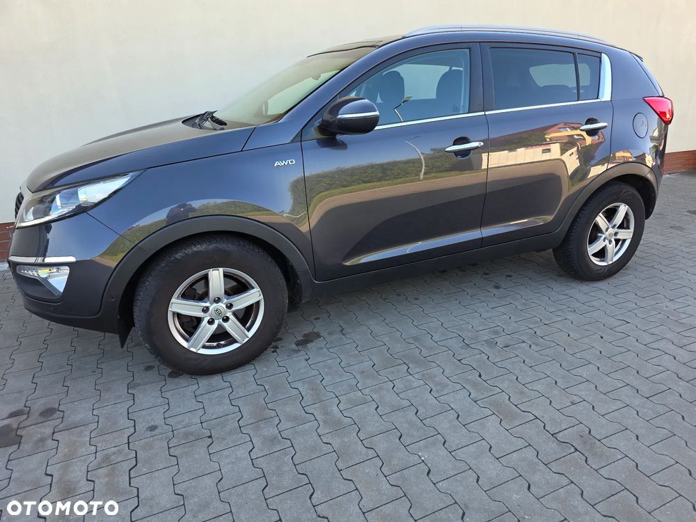 Kia Sportage 2.0 CRDI 4WD Automatik Dream-Team Edition - 7