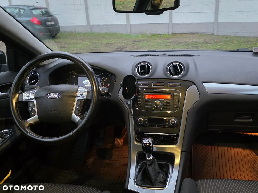 Ford Mondeo 2.0 TDCi Titanium - 14