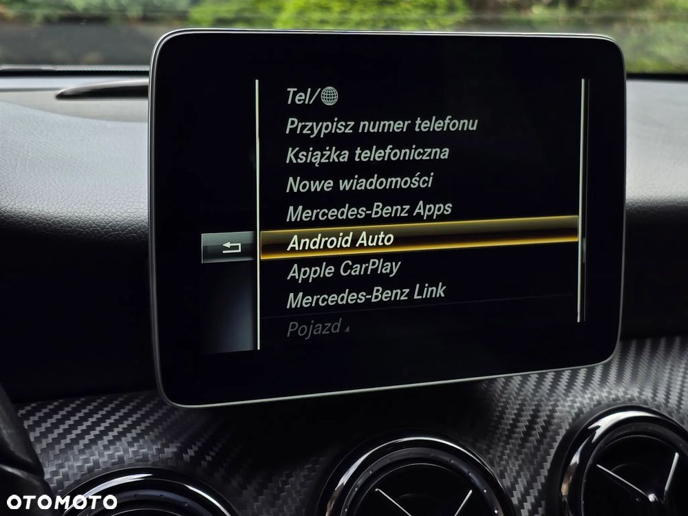 Mercedes-Benz GLA 200 7G-DCT Style - 22