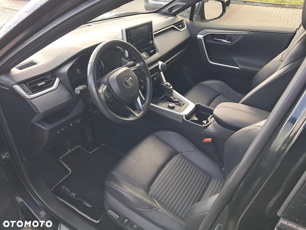 Toyota RAV4 - 9