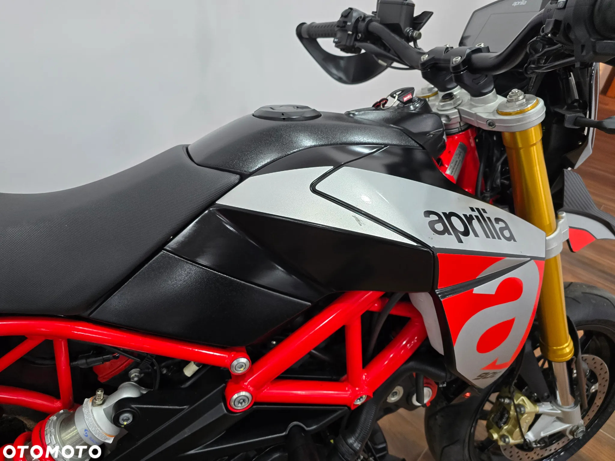 Aprilia Dorsoduro - 7