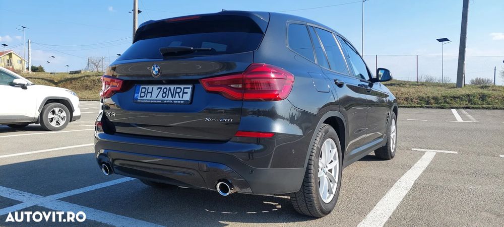 BMW X3 xDrive20i Aut. Advantage - 9