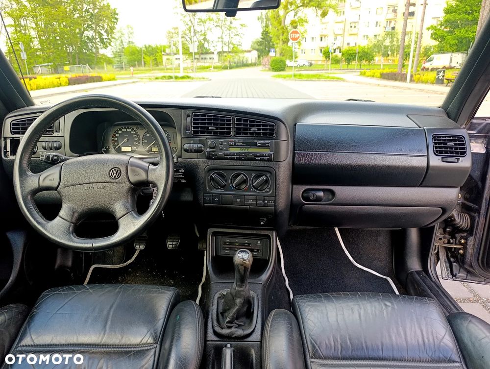 Volkswagen Golf - 13
