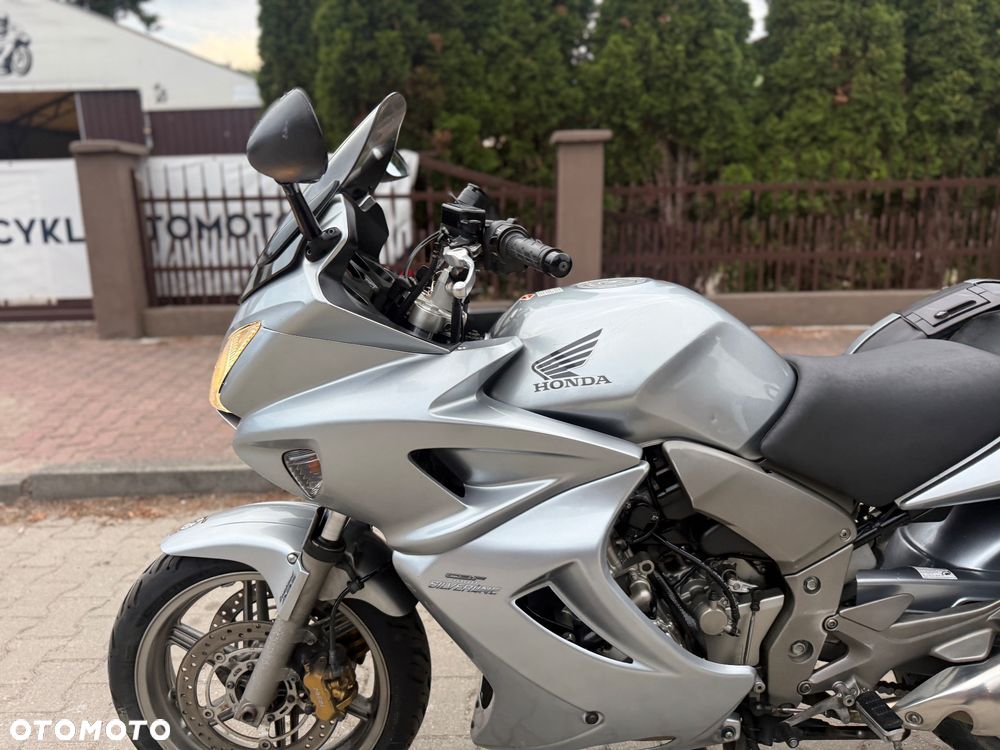 Honda CBF - 18