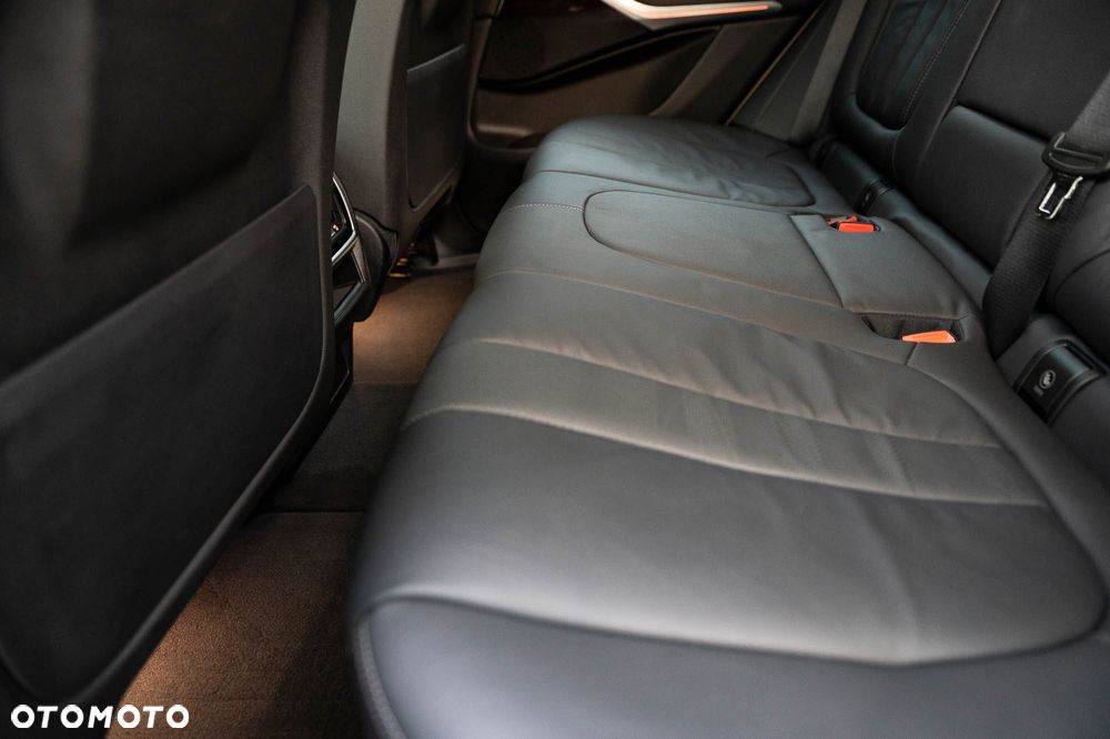 BMW X5 xDrive40i sport - 24