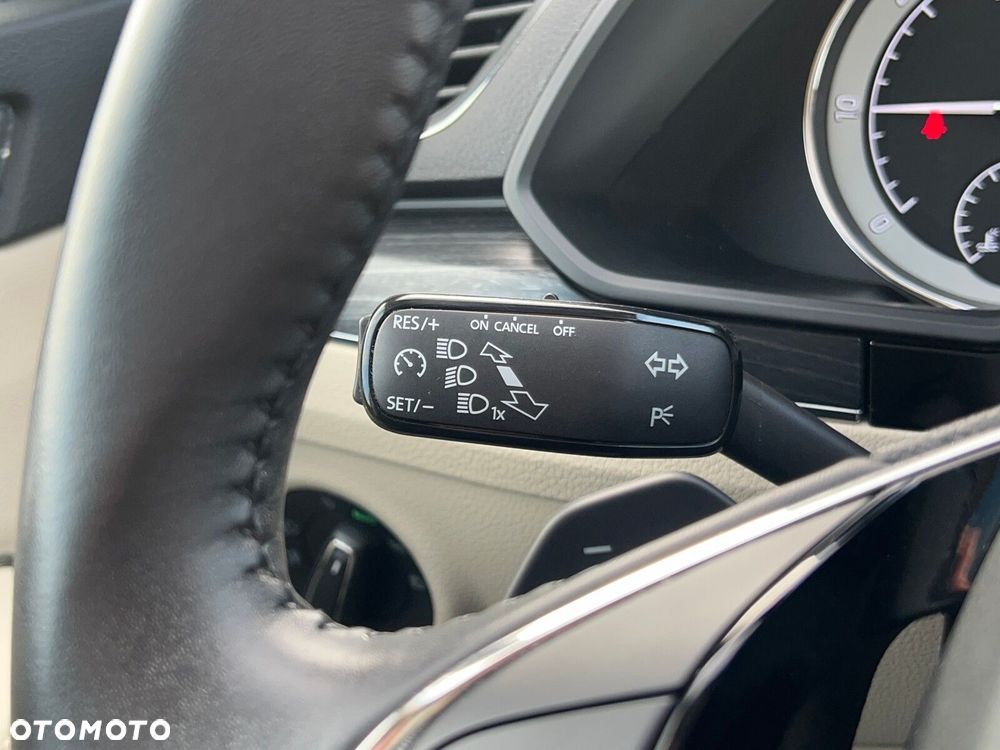 Skoda Superb 2.0 TDI SCR Style DSG - 24