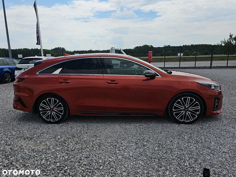 Kia ProCeed 1.6 T-GDI GT DCT - 4